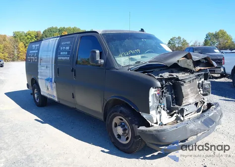 2022 Chevrolet Express G3500 z USA, uszkodzony, nr VIN 1GCZGHF79N1212192